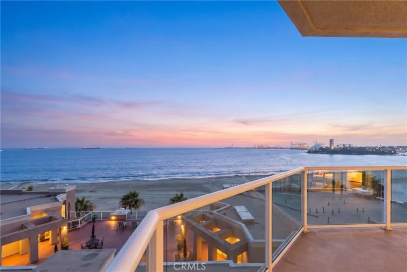 1500 E Ocean #718 photo 1