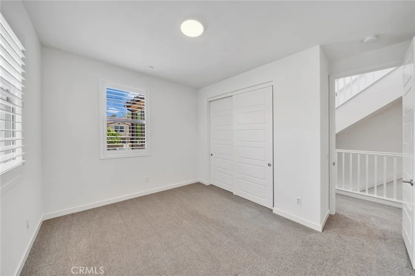 182 Finch photo 26