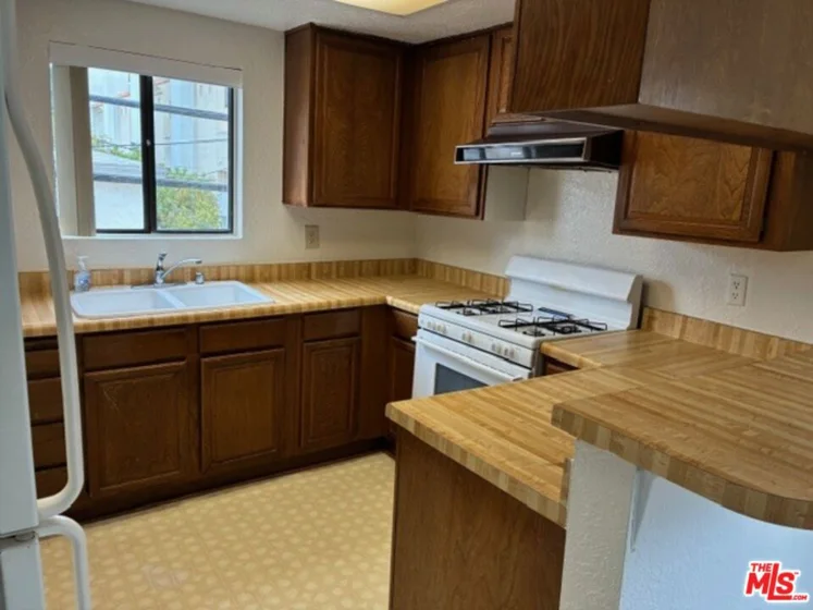 1041 2nd Street #5 photo 15