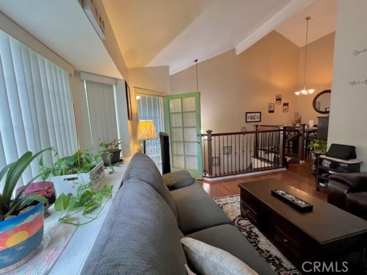 812 Inglewood photo 17