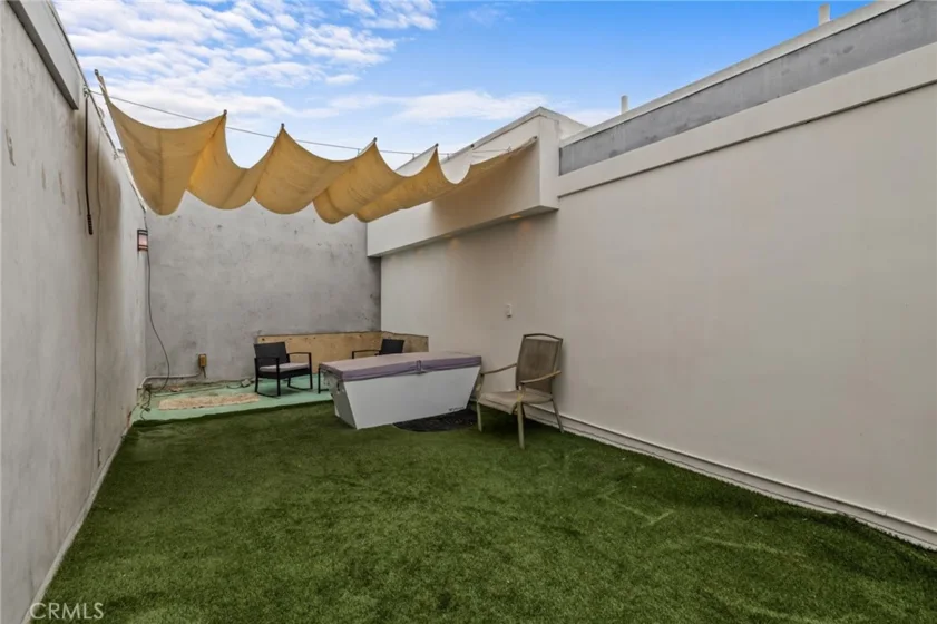 8712 Gregory Way #402 photo 16