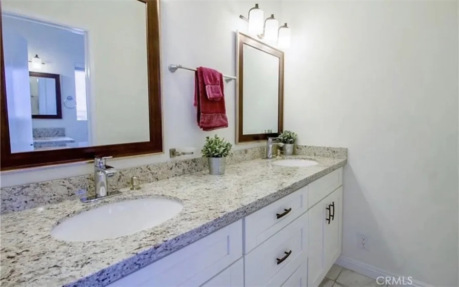 11820 Mayfield #317 photo 7
