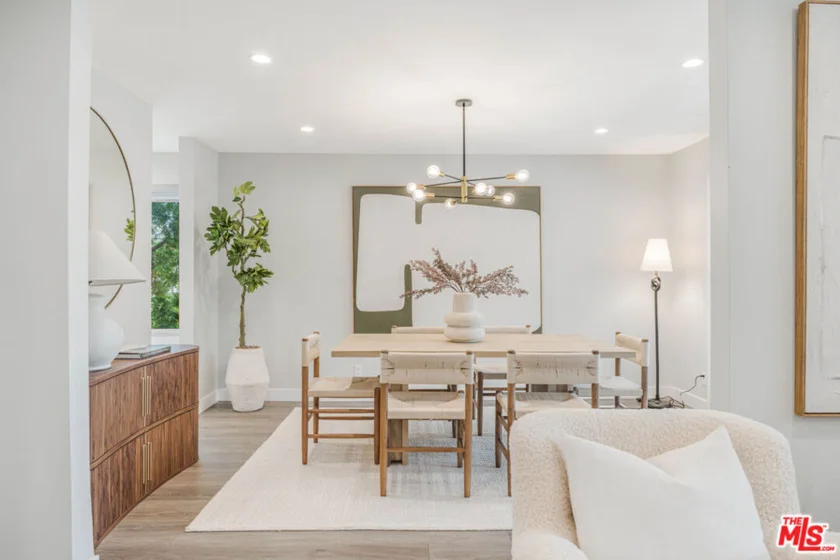 930 California Avenue #201 photo 4