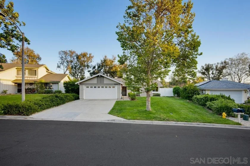 30559 Moontide photo 34