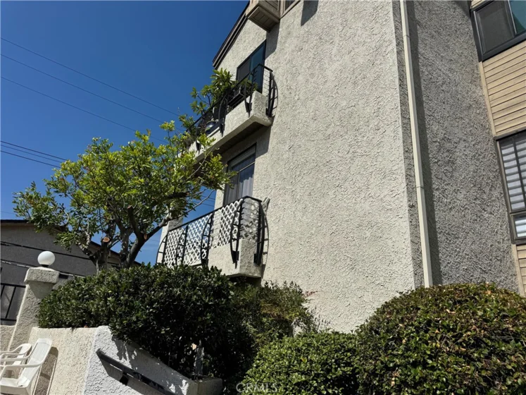 437 E Palm Avenue #207 photo 17