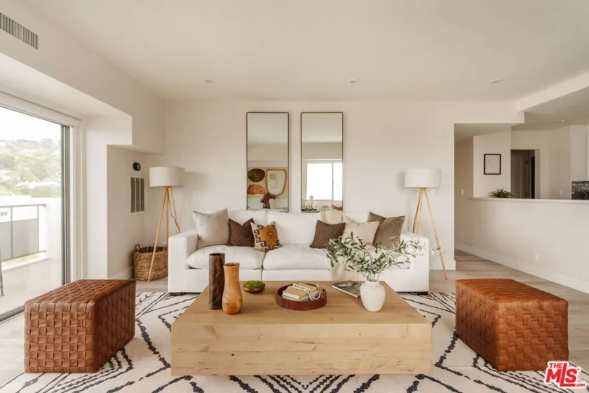 1155 N La Cienega #1205 photo 2