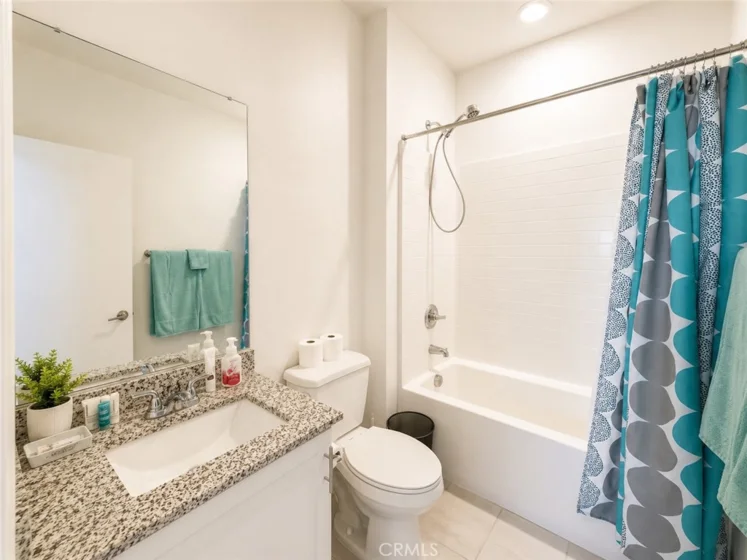 5491 Seacliff #113 photo 9