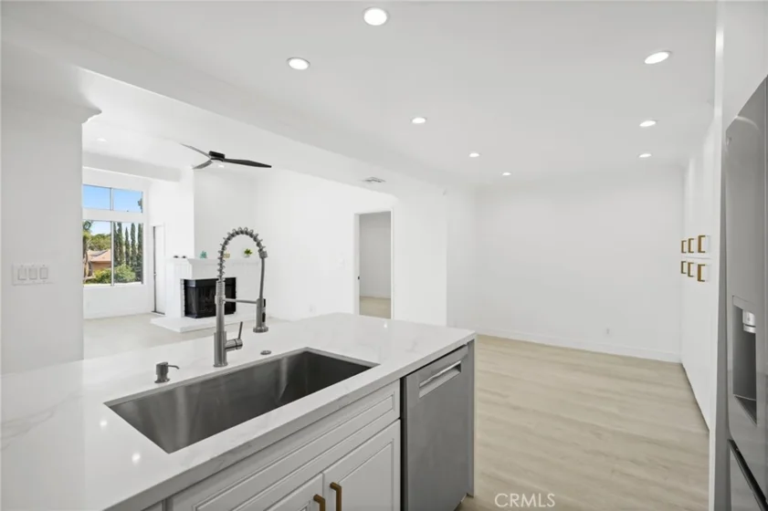 7800 Topanga Canyon Boulevard #313 photo 5