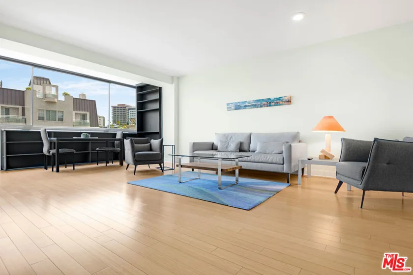 969 Hilgard Avenue #403 photo 1
