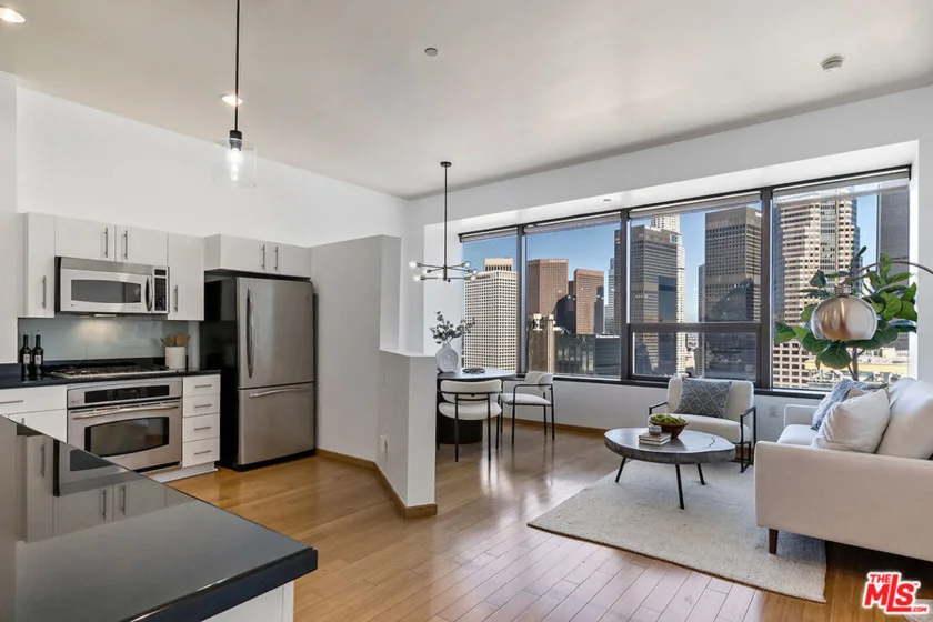 1100 Wilshire Boulevard #2207 photo 1