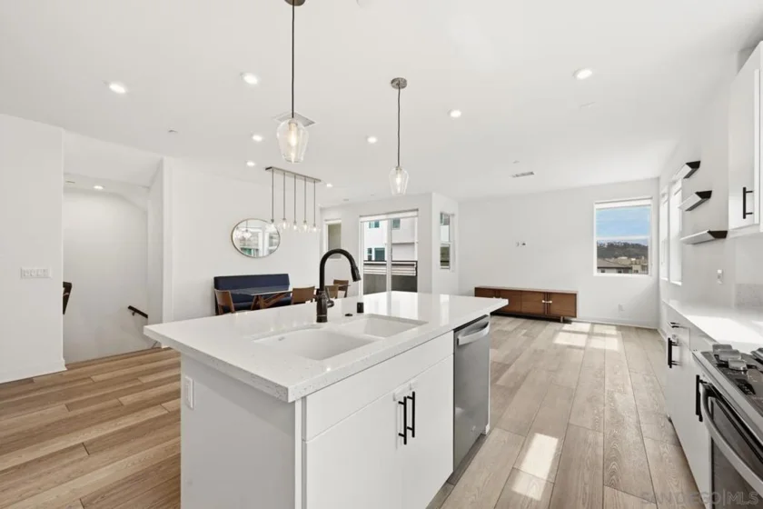 2702 Via Avella photo 52