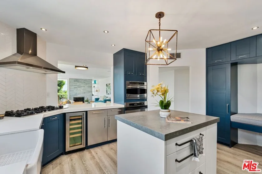 1129 Larrabee Street #8 photo 7