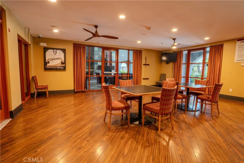 1801 E Katella Avenue #1076 photo 27