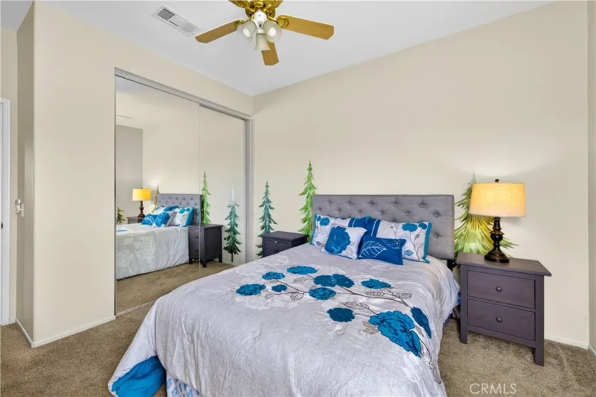 2329 Sunningdale photo 28