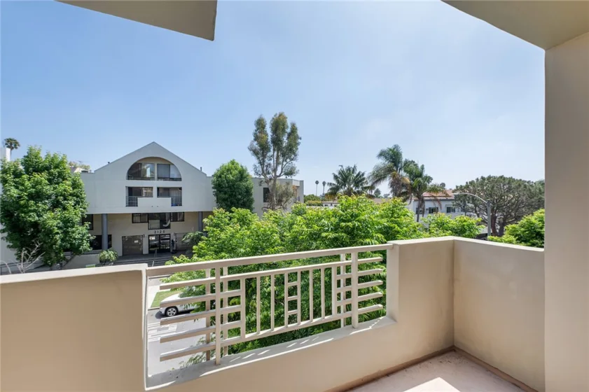 2125 S Bentley Avenue #101 photo 10