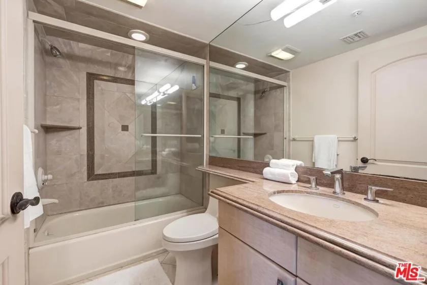 2922 Montana Avenue #D photo 35