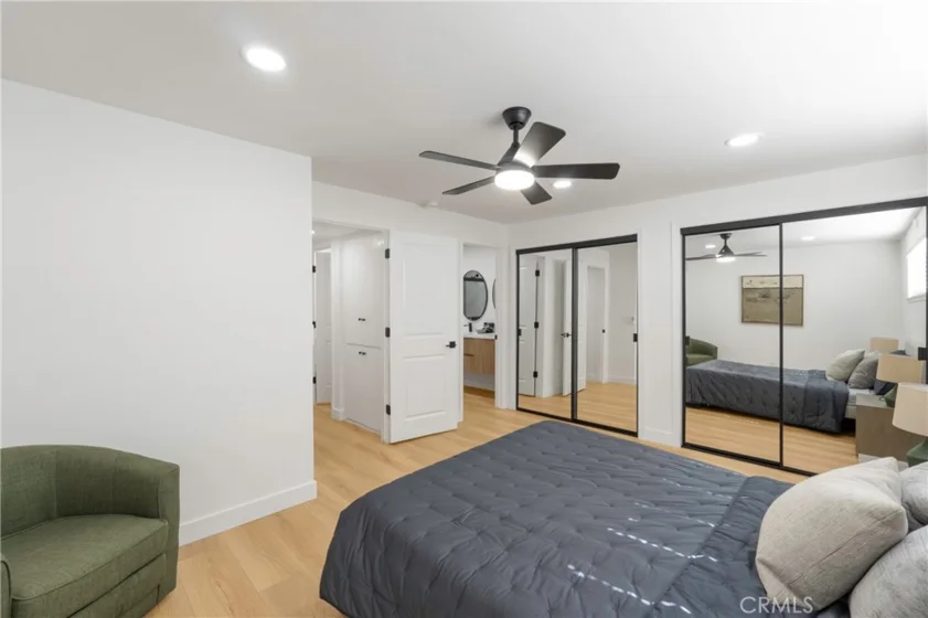 160 Yorktown photo 19