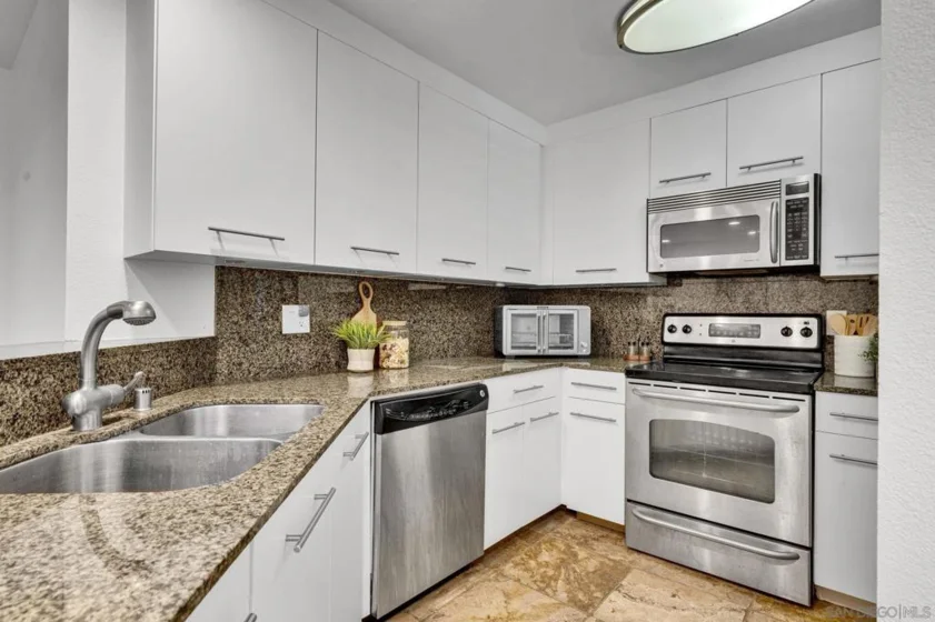 7545 Charmant Drive #UNIT 1503 photo 19
