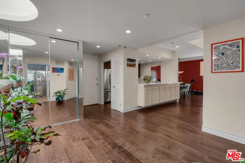 1722 Malcolm Avenue #304 photo 24