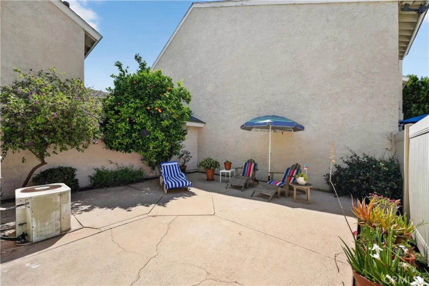 5037 E Almond Avenue #5 photo 33