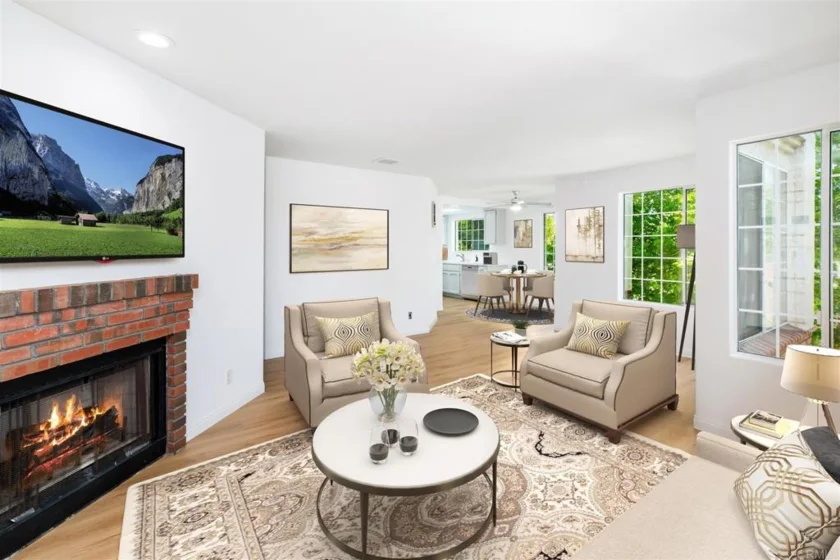 2125 Chatsworth Boulevard #4 photo 1
