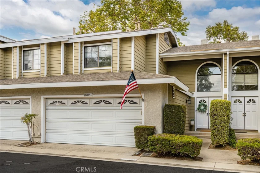 26075 Las Flores #C photo 1