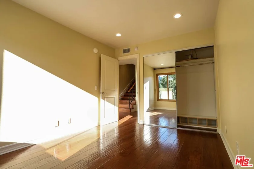 17097 Palisades Circle photo 10