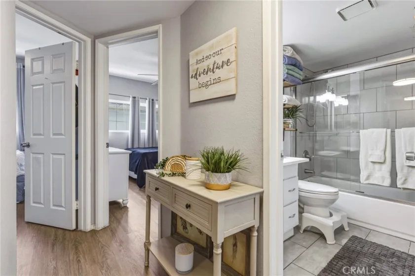 8927 Cedros #14 photo 12