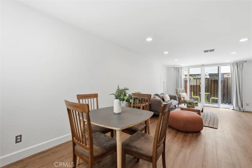1747 Barry Avenue #106 photo 41