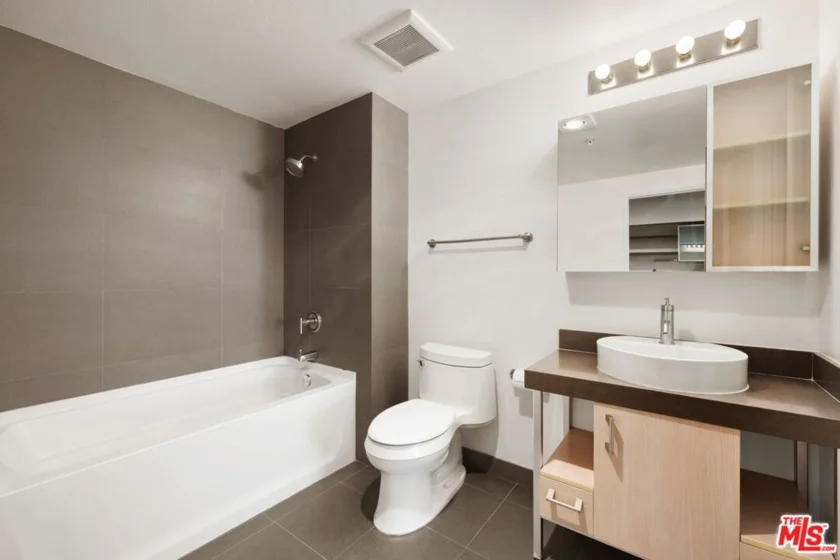 1234 Wilshire Boulevard #204 photo 11