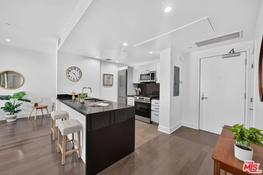 1700 Sawtelle Boulevard #PH8 photo 2
