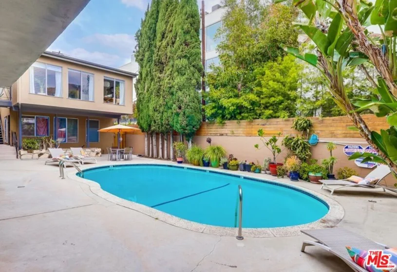 1275 Havenhurst Drive #4 photo 55
