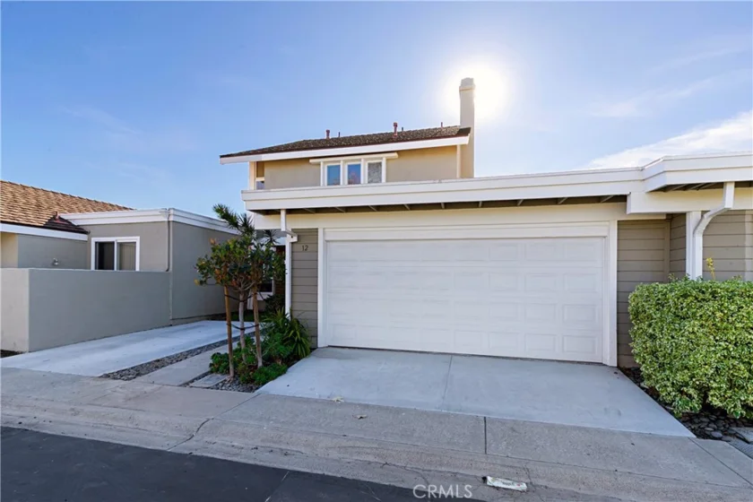 12 Woodpine Drive photo 1
