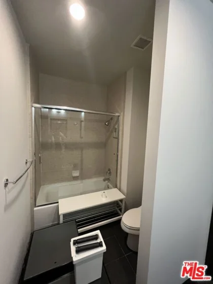 655 S Hope Street #1605 photo 5