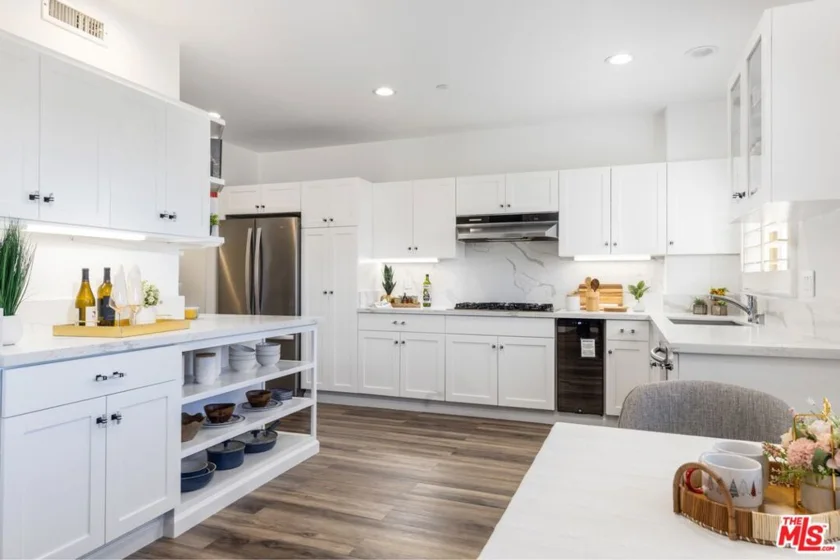 11766 W Sunset Boulevard #302 photo 16
