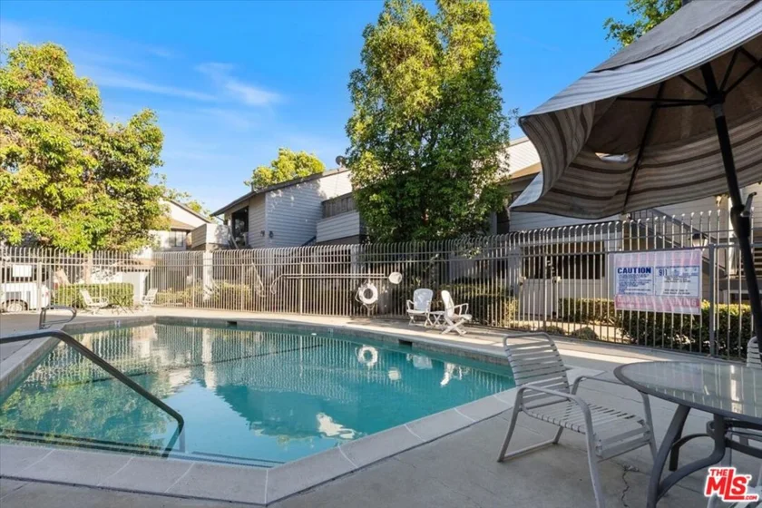 883 W 34th Street #M photo 11
