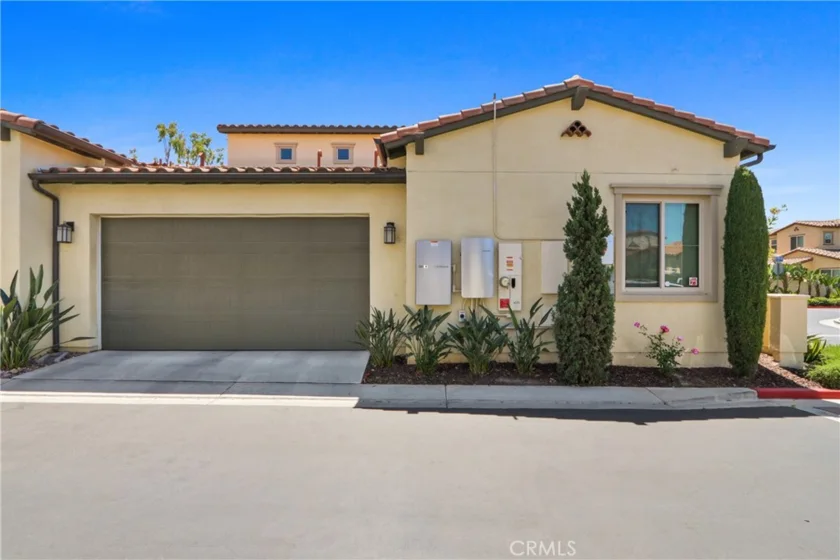 10902 Flora Park Way photo 3