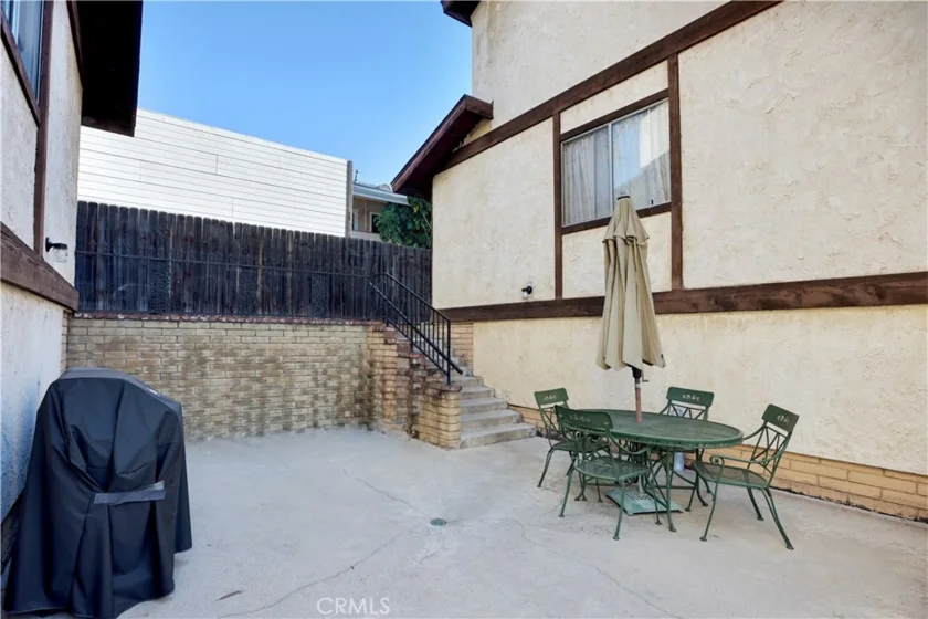 408 N Catalina photo 21
