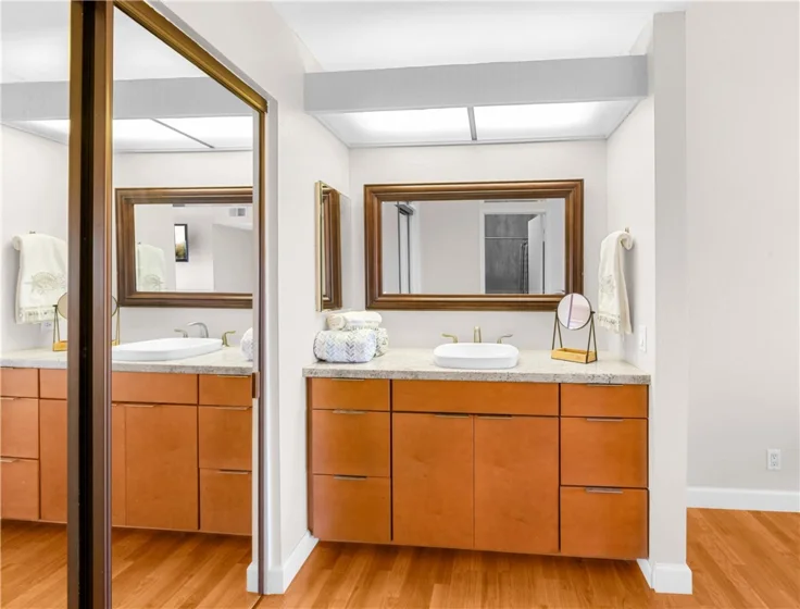 4861 Lago Drive #307 photo 6