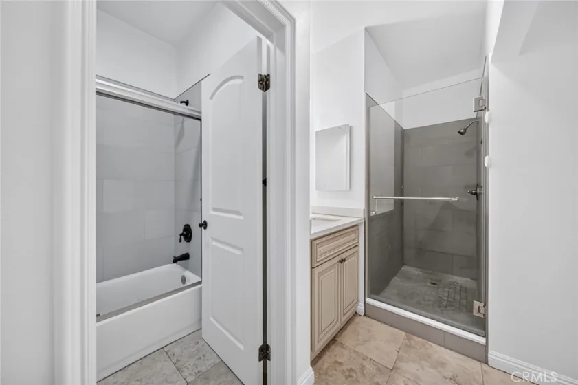 1026 S Marengo Avenue #2 photo 21