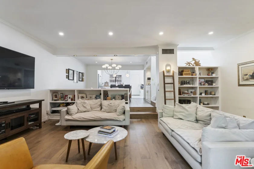 648 Wilcox Avenue photo 31