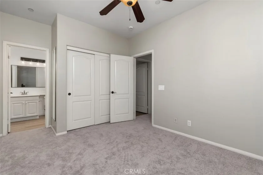 2056 Owens photo 29