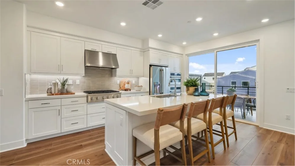 1754 Lychee Street photo 2