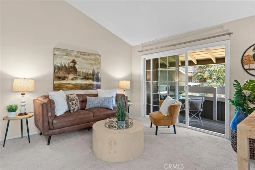 208 Springview photo 56