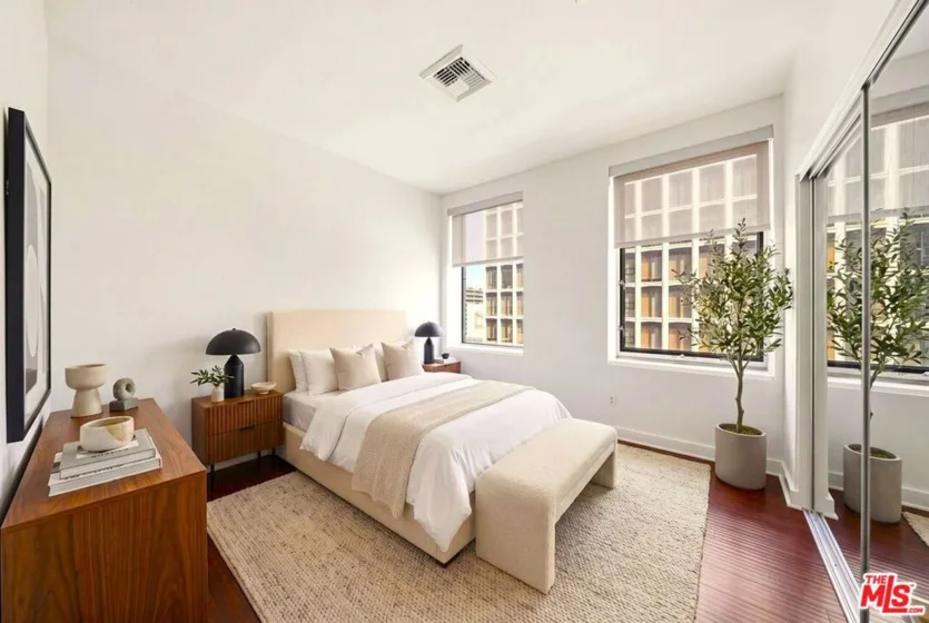 3810 Wilshire Boulevard #605 photo 12