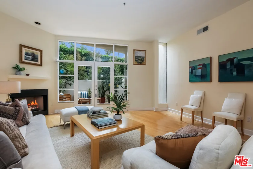 231 Bay Street #3 photo 1