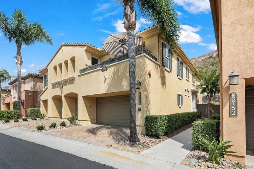 2748 Bellezza Drive photo 1