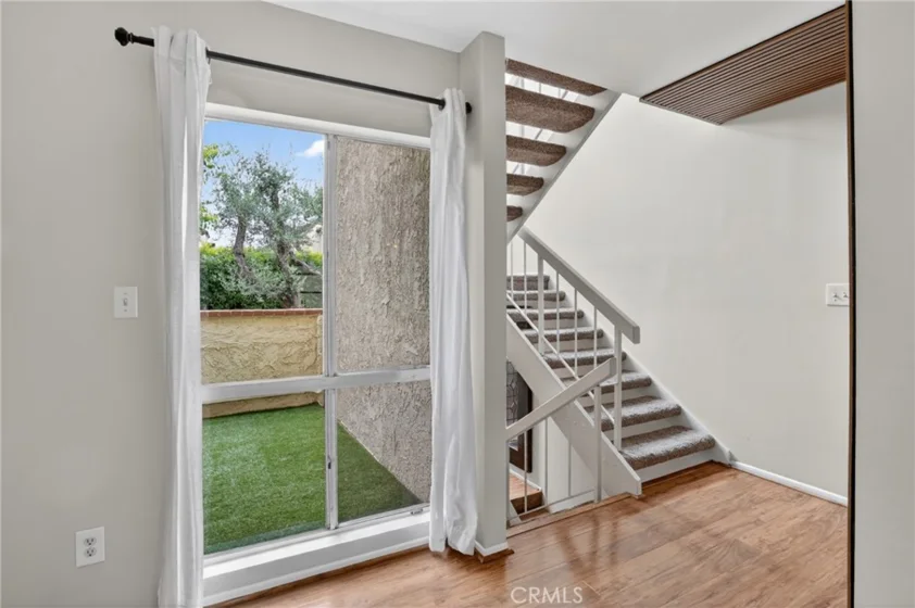 5267 Coldwater Canyon Avenue #B photo 3