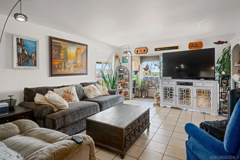 2540 Clairemont Drive #307 photo 16