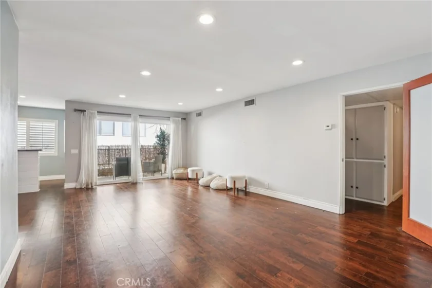 1121 N Olive Drive #211 photo 5
